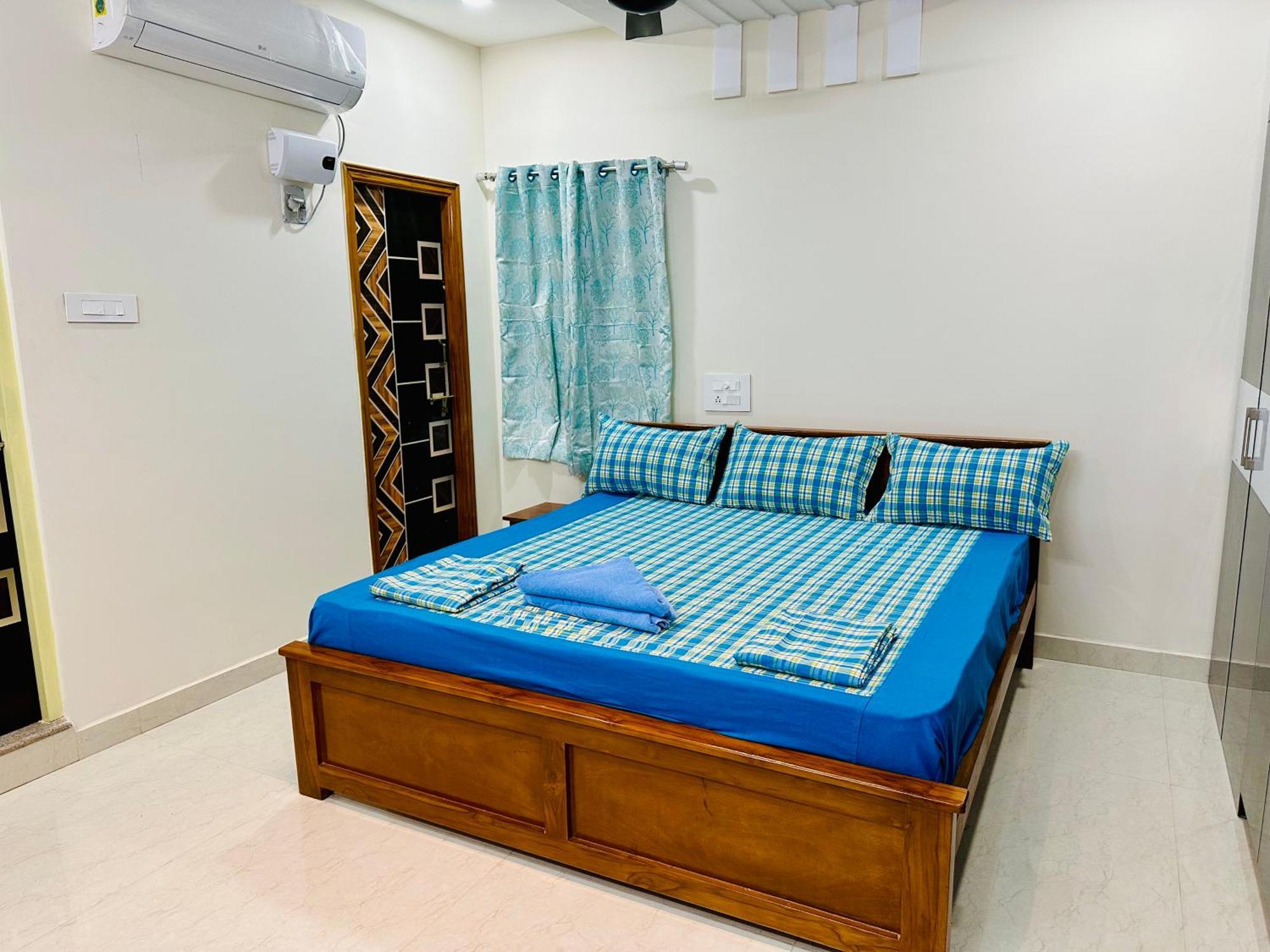 Truelife - 3Bhk Family Suites - Ps4 Pure Veg Restaurant On The Way To Balaji Temple - 2500 Sft Large Signature Apartment - Modular Kitchen - Super Fast Wifi, Smart Tv, 250 Jio Channels - Parking - Easy Access To All Temples - Top Service With Lots Of ตีรูปาติ ภายนอก รูปภาพ